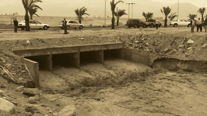 01a Flash flood in water channel.jpg