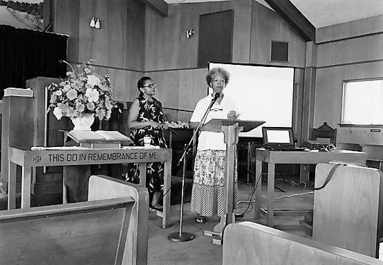 FIG. 5: A descendant of freedom colony residents shares memories of life in Gonzales County at CLG public training, August 1, 2018. Image by Texas Historical Commission Staff, Public Information and Education Division.